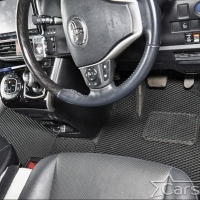 Автомобильные коврики EVA на Toyota Noah-Voxy III пр.руль (2014->)