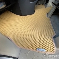 Коврики текстильные на Mitsubishi Delica D5 8мест пр.руль (2007->)