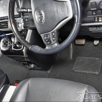 Двухслойные коврики EVA на Toyota Noah-Voxy III пр.руль (2014->)